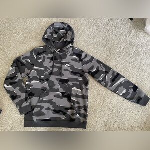 Nike Club Camo Pullover Hoody Grey, Anthracite & White. Size Medium in Men’s